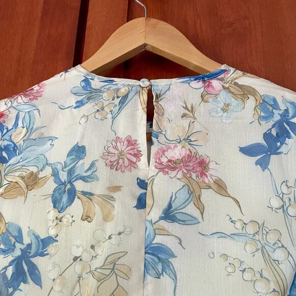 Tuckernuck Lily of the Valley Jennie Blouse Snowberry Floral Size XS NEW - Picture 7 of 10